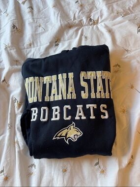 Montana State Bobcats Navy Pullover Sweatshirt